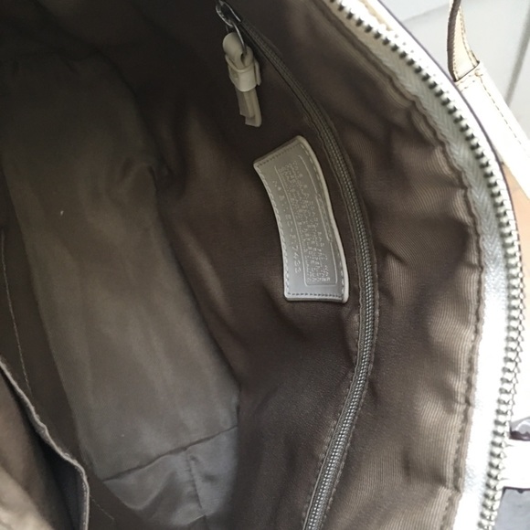 Bags - Picture 2 of 6